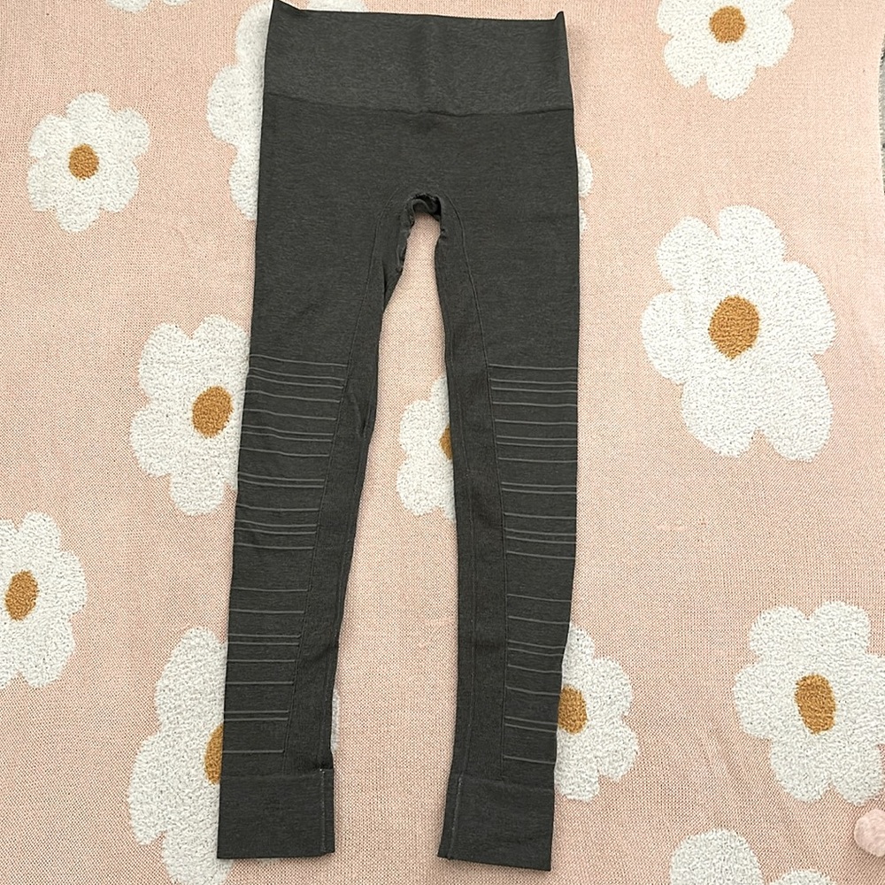 Dark gray Blanqi leggings